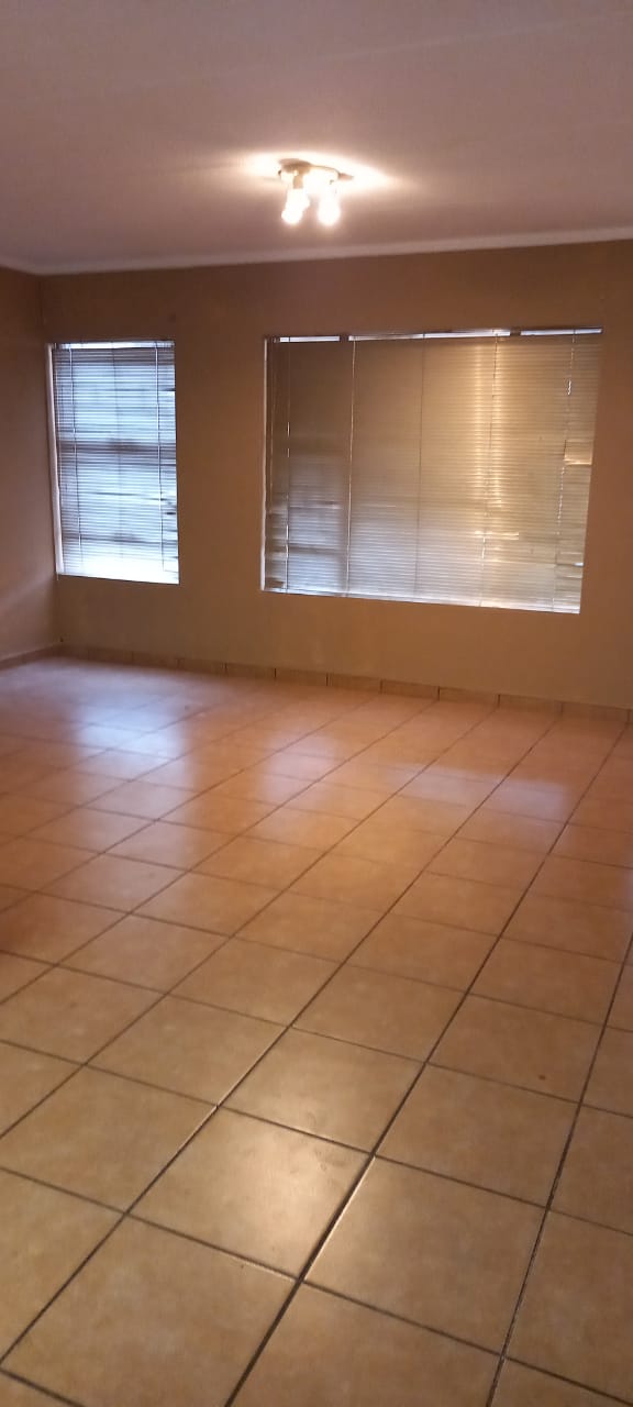 2 Bedroom Property for Sale in Vaalpark Free State